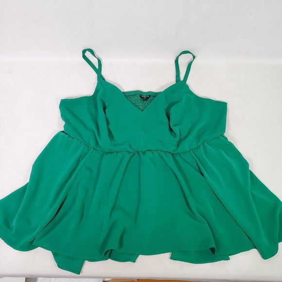 Torrid Emerald Green Tank Top Sz 3 Cami Camisole Flowy Dressy Holiday Christmas - Picture 1 of 11